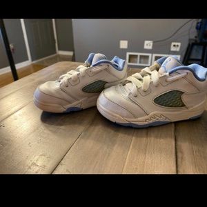 6.5c toddler sneakers Nike Jordan’s